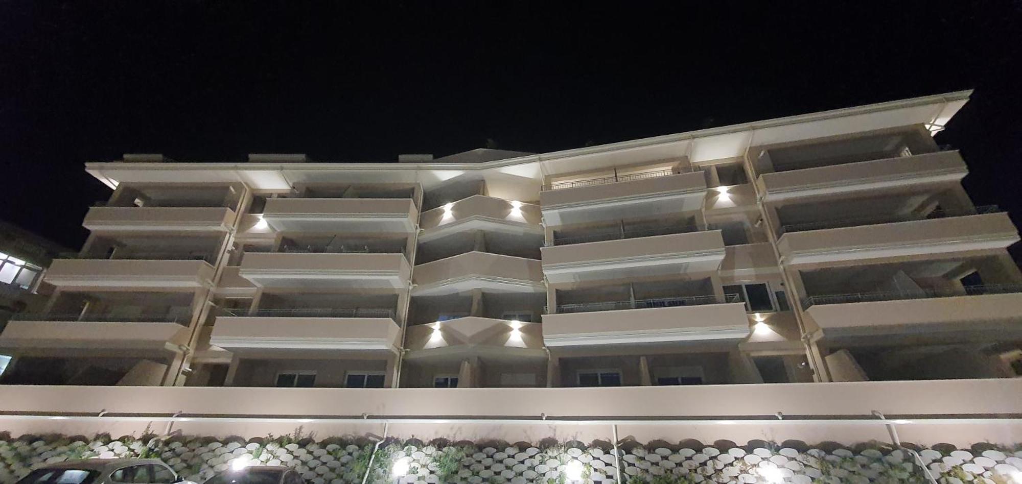 Middle Town Palace Tropea Exterior photo